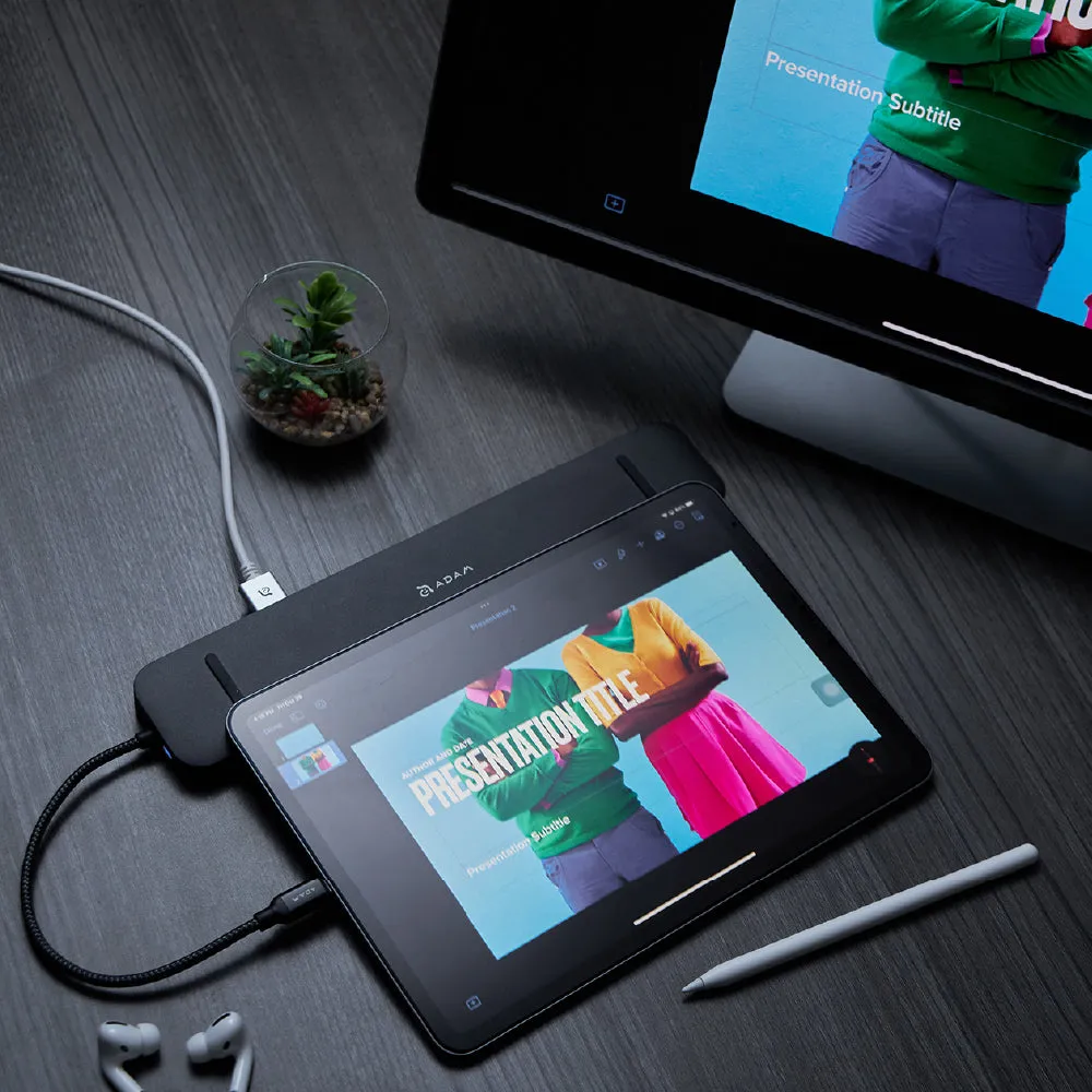 CASA HUB Pro Max USB-C 3.1 Gen 2 & 4K60Hz 13-in-1 Hub