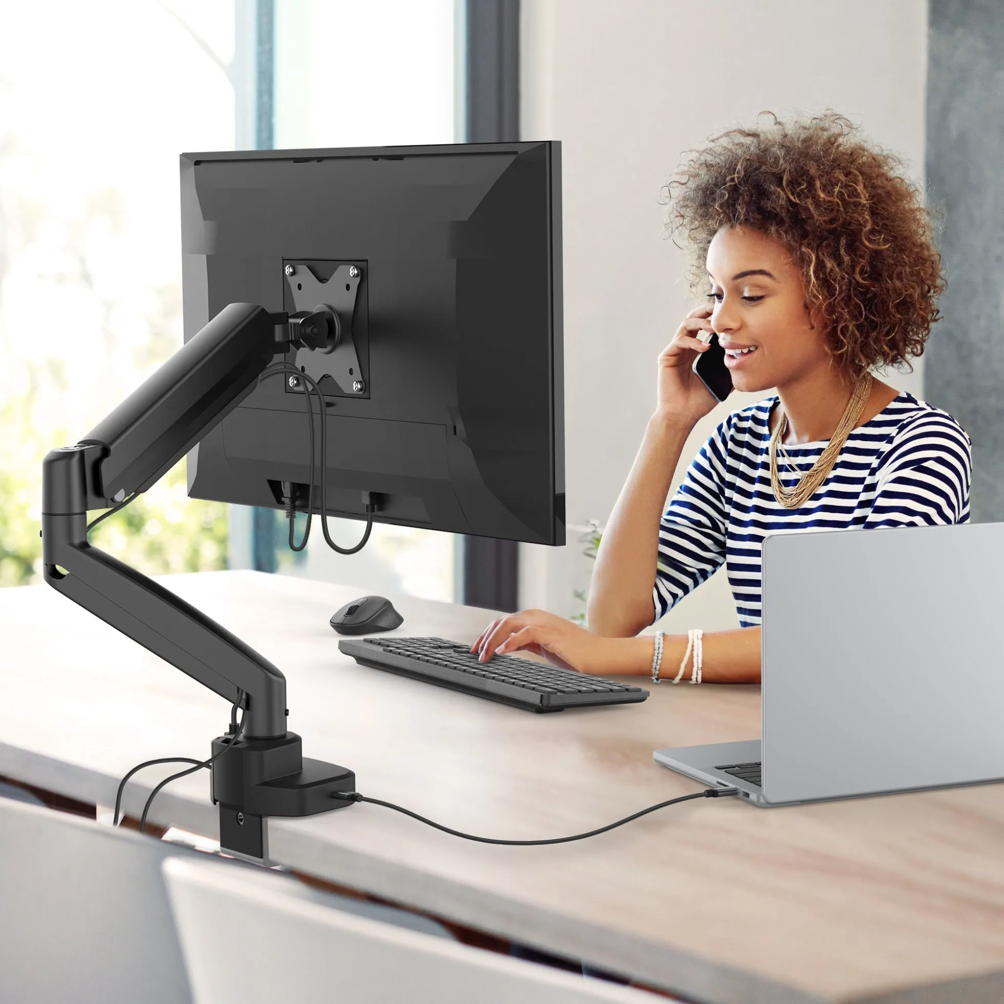 j5create Ergonomic Monitor Mount with Dock, JTSA301