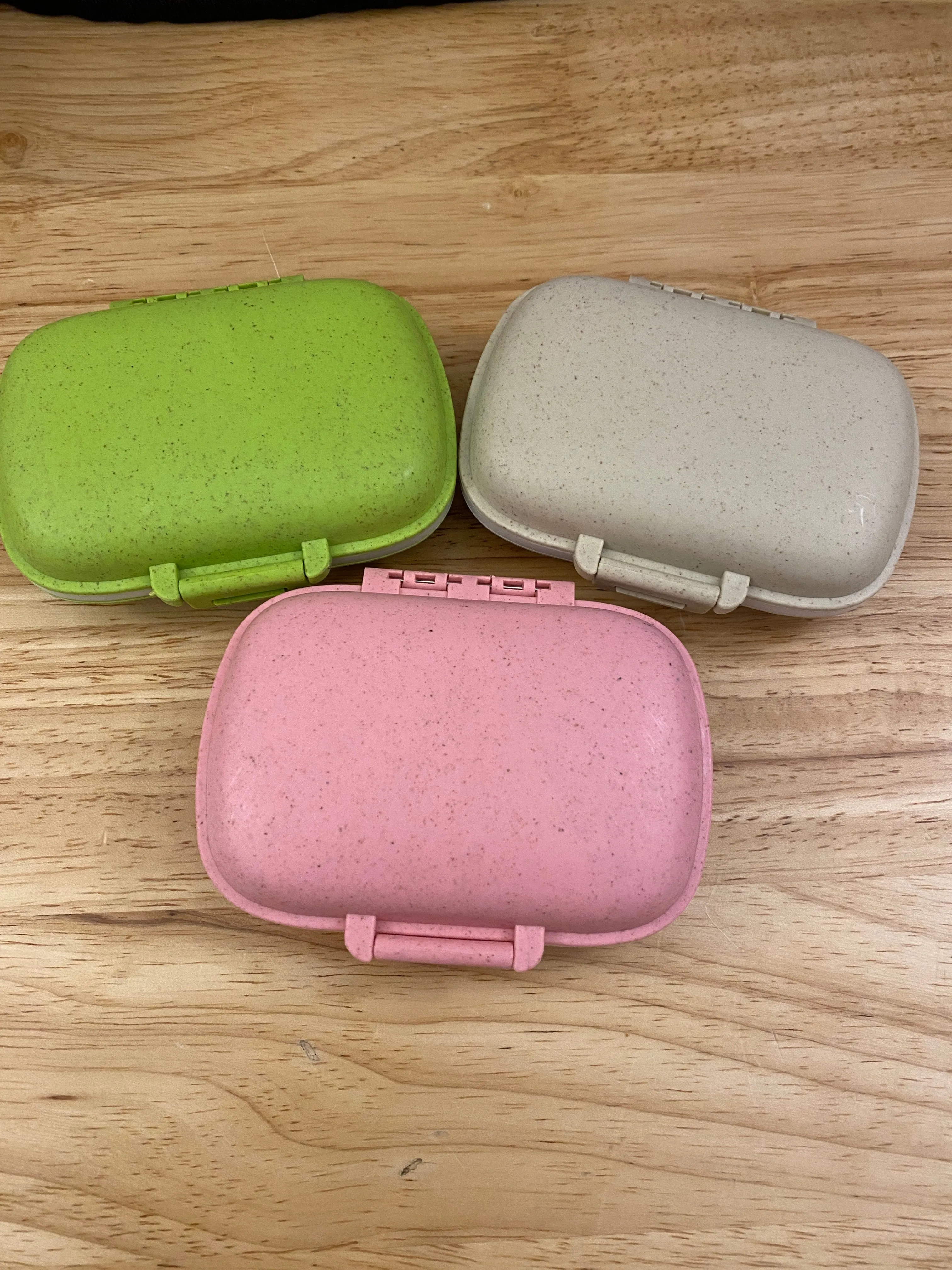 Medium Pill Box with Labels Kit, Pill container with sticker labels to apply, pill case with stickers, Kit for Pills, waterproof pill box